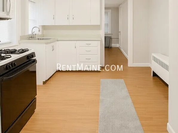 409 4th St APT 5, Old Town, ME 04468