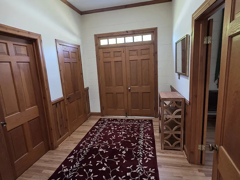 204 S King St — Photo 5
