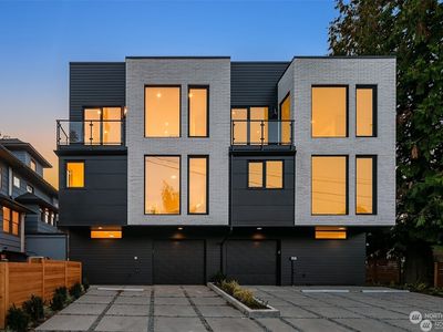 1408 Orange Place N, Seattle, WA, 98109