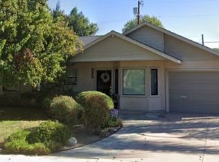 4930 Garden Grove Ave, Tarzana, CA 91356