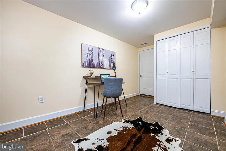 1439 G St NE — Photo 18