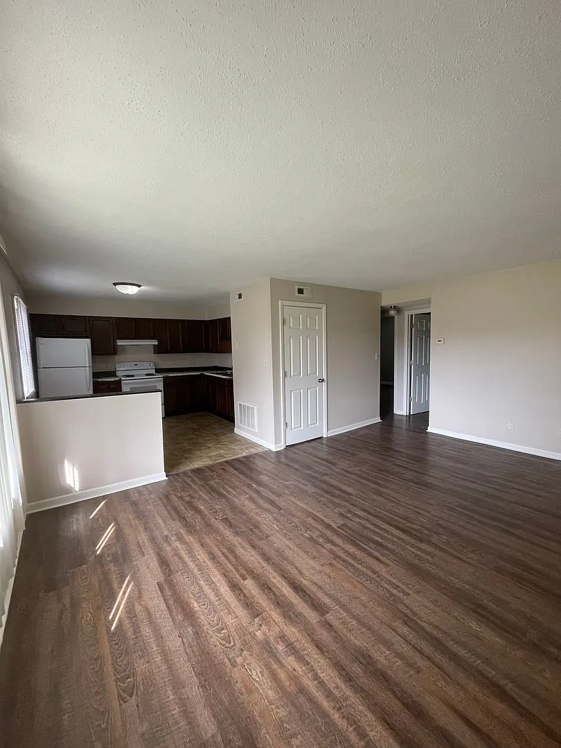 Heritage Park Apartments-MDM — Photo 4