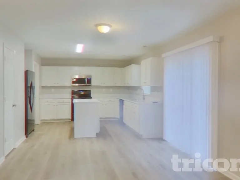 4030 Evelyn Ave — Photo 5