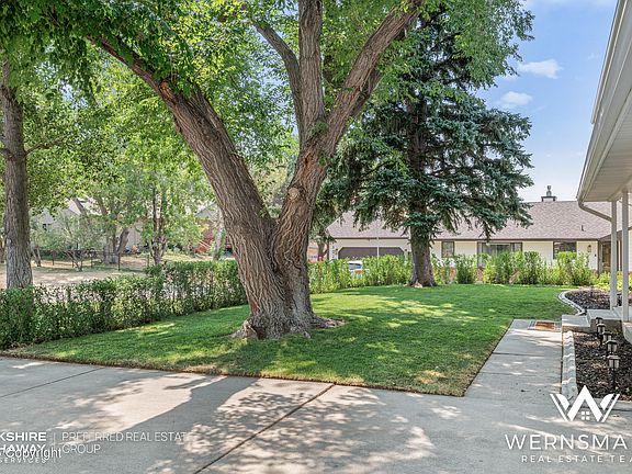 5th image of 1006 S Warren Ave