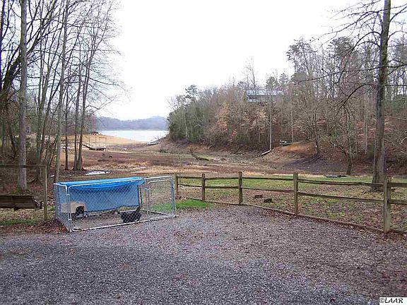 2nd image of 1429 Sunbeam Ln