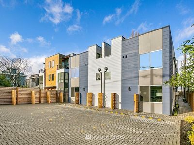 537 S Sullivan St #A, Seattle, WA, 98108