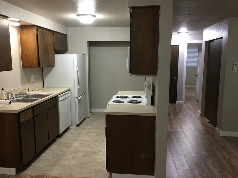 9617 6th Pl NE #4 — Photo 4
