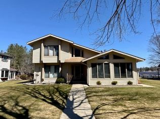 2926 W River Dr, Gladwin, MI 48624