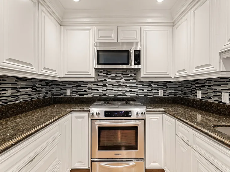 8600 Tuscany Ave #424 — Photo 10