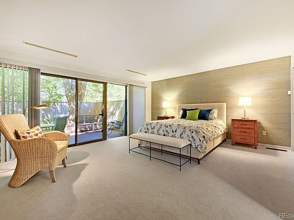 3rd image of 325 Mohawk Drive