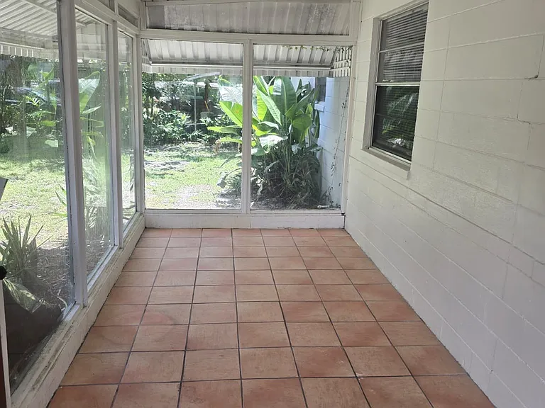 10242 Westmar Rd — Photo 16