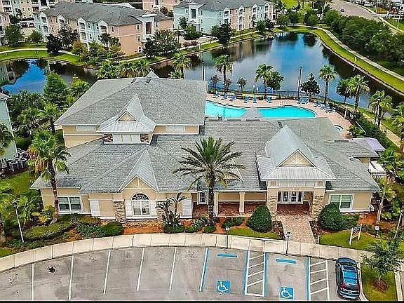 3rd image of 4950 Key Lime Dr Unit 208