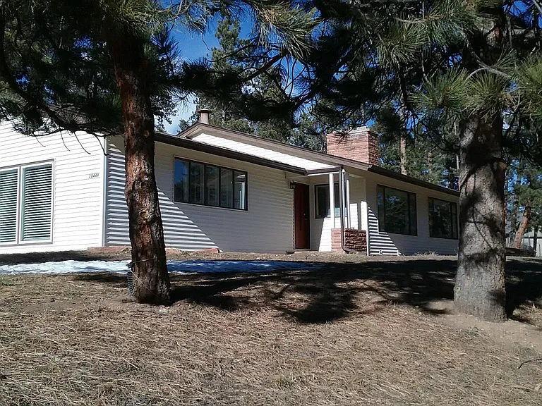 28449 Douglas Park Rd — Photo 1