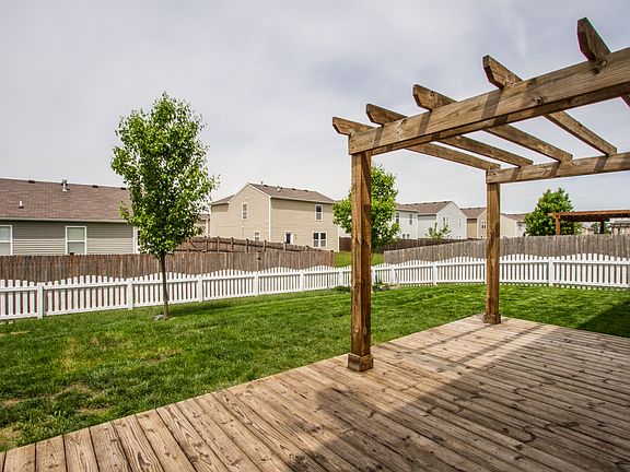 Deck with Pergola