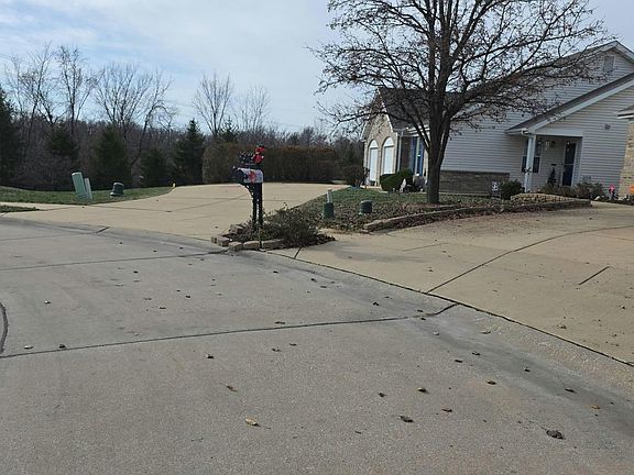 5th image of 4917 Hurstborough Ct