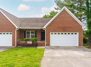 1306 Andes Rd, Knoxville, TN 37931