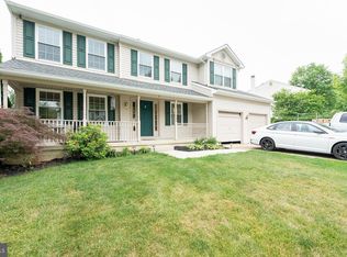 7 Mohr Rd, Burlington, NJ 08016