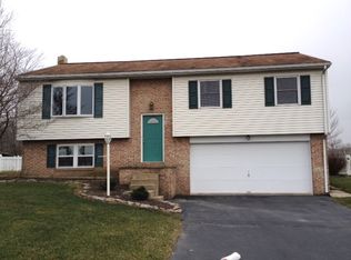 778 W Newport Rd, Lititz, PA 17543