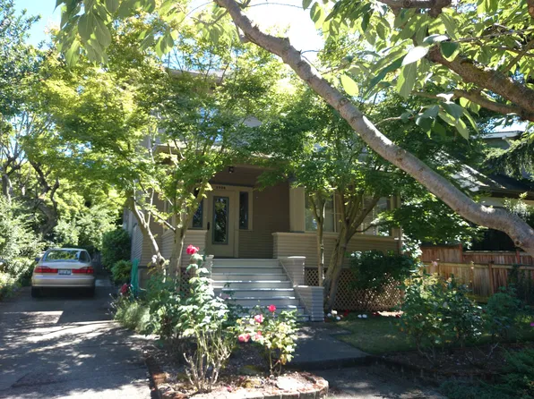 2328 Franklin Ave E, Seattle, WA 98102