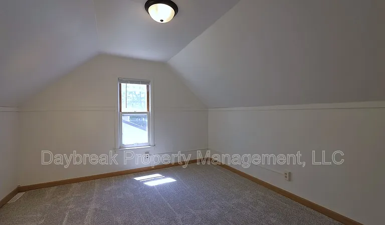 1511 9th St N — Photo 19