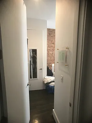 Rented by City Prime Commercial Realty  | media 12