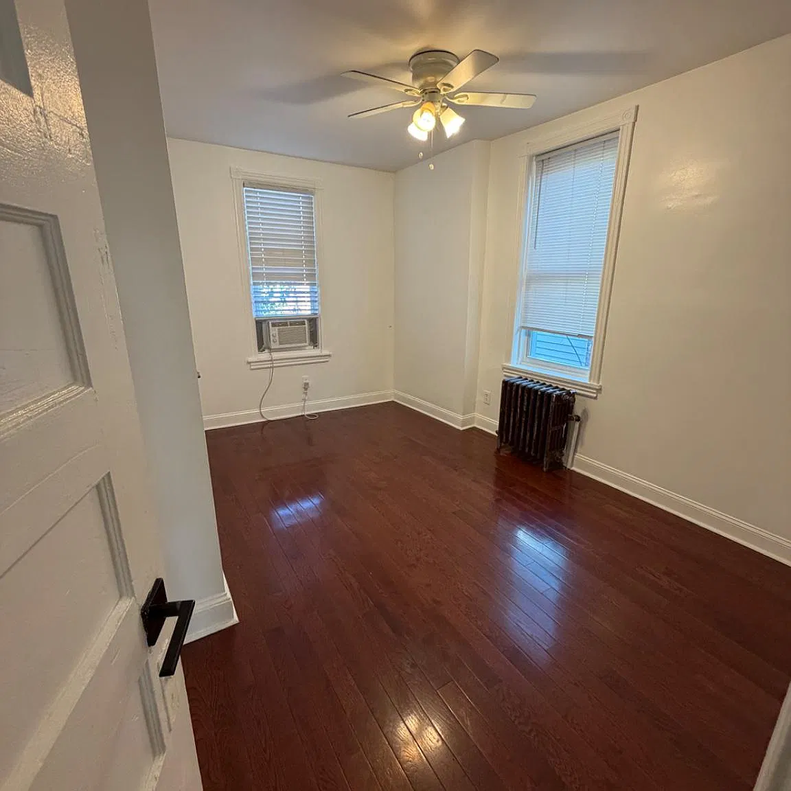 3 bed, 2.5 bath, 1140 sqft, $1,500 — Photo 3