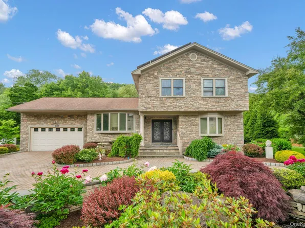 8 Pinehurst Drive, Purchase, NY 10577
