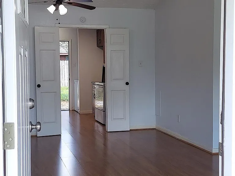 3807 Quiet Place Dr — Photo 33