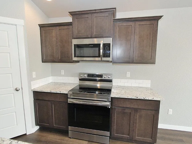 5027 W Philomena St — Photo 10