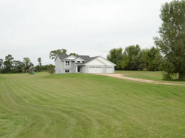 1148 134th Ave, New Richmond, WI 54017