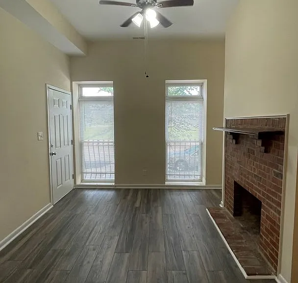 1423 W Fayette St — Photo 2