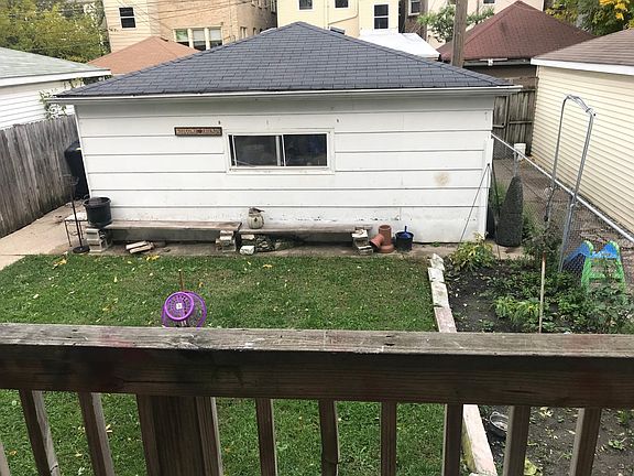 2nd image of 4949 N Troy St #1