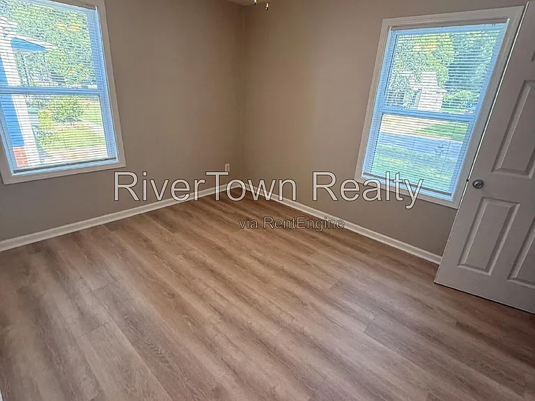 3889 Tuggle Ave — Photo 10