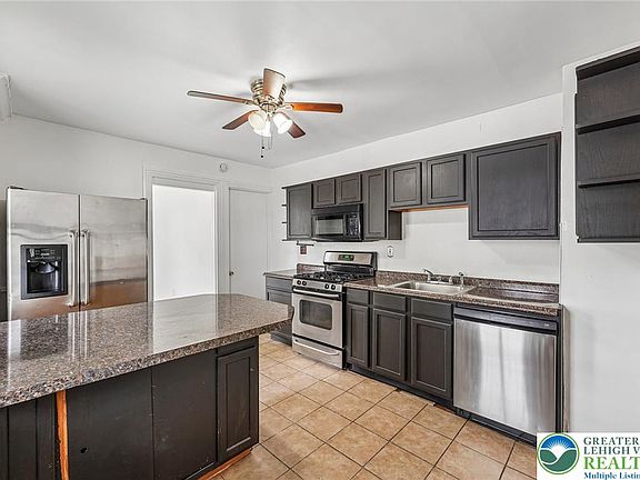 3rd image of 1050 Spring Garden St