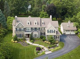 442 Boxwood Rd, Bryn Mawr, PA 19010