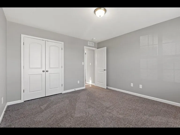 340 Pageant Dr — Photo 13