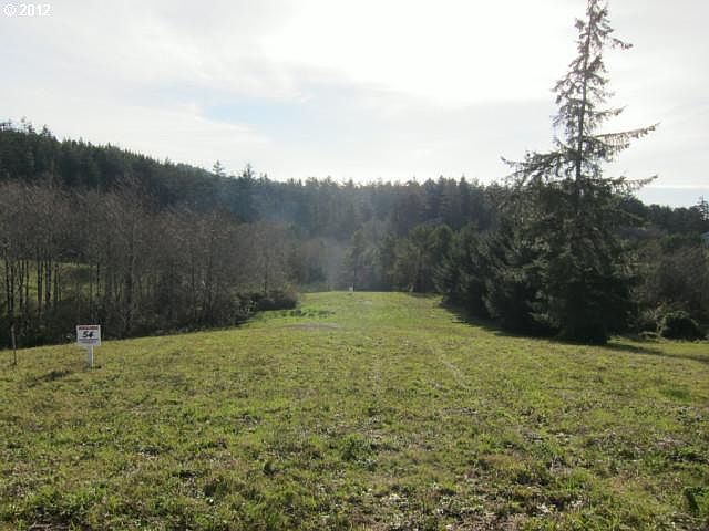 2nd image of 54 Meadow Ln