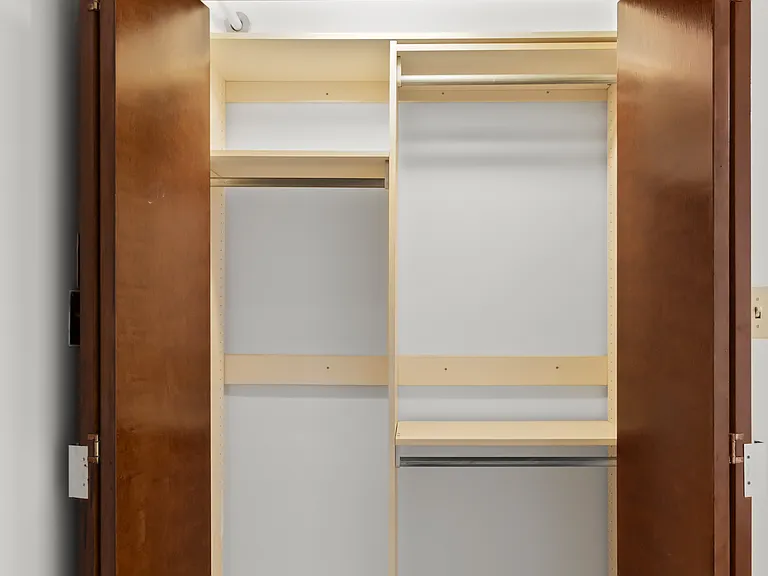 8 Clark St #3B — Photo 6