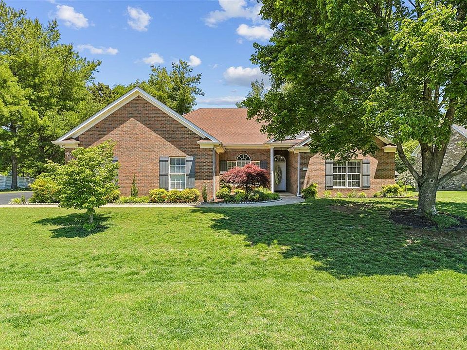1st image of 137 Huntsman Cir