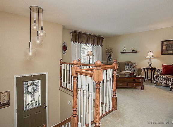 4th image of 325 Greenfield Ave
