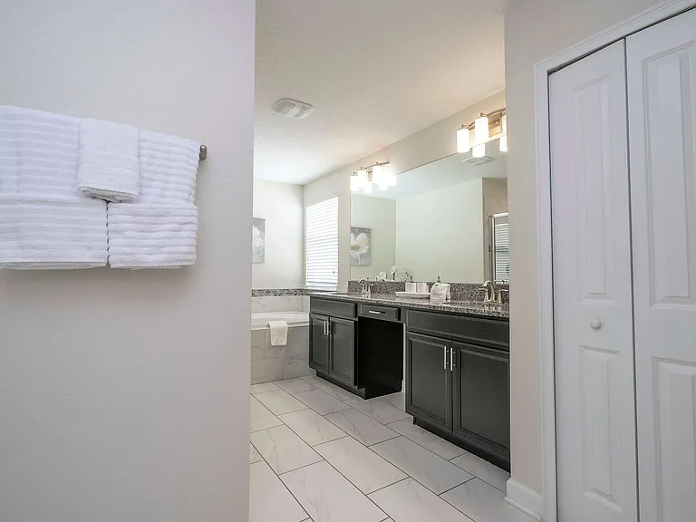 Kings Castle Cir — Photo 49