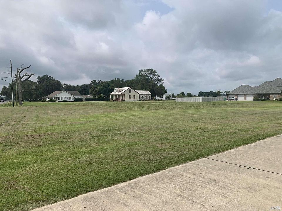 2nd image of 103 Leisure Dr