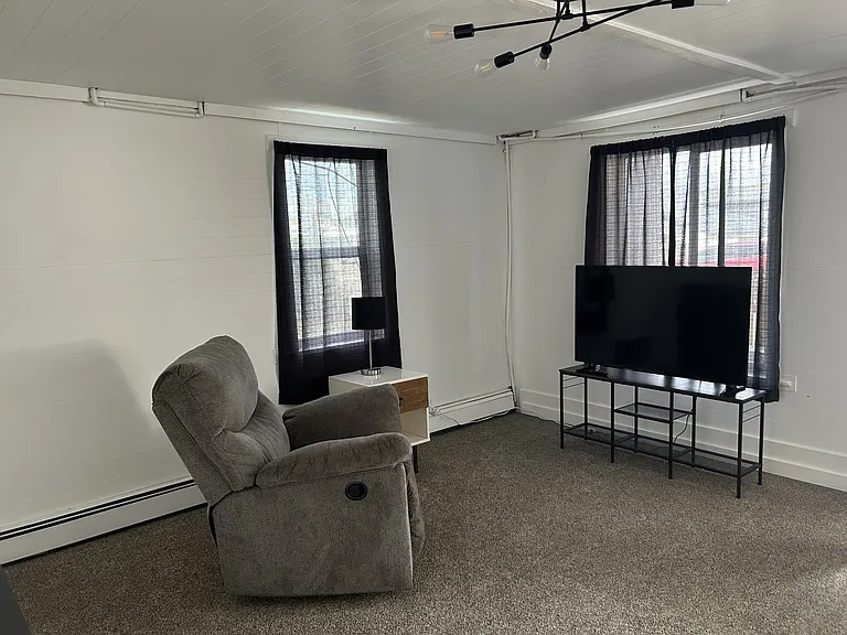 1015 Pine Ave #1 — Photo 20