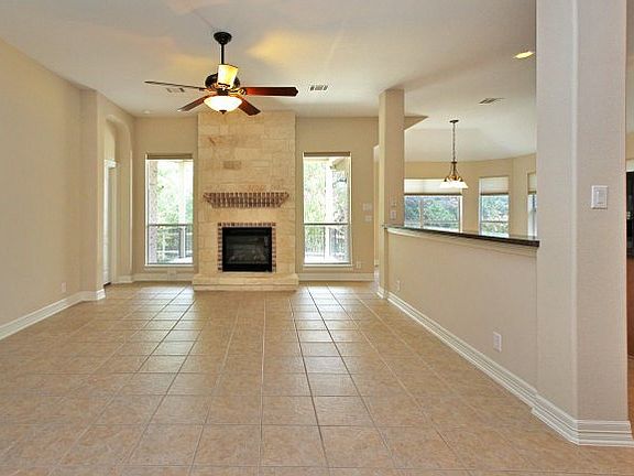 2nd image of 18410 Rogers Pl