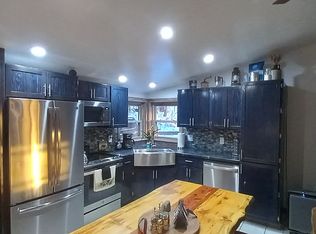 N8993 Riverview Ct, Wisconsin Dells, WI 53965