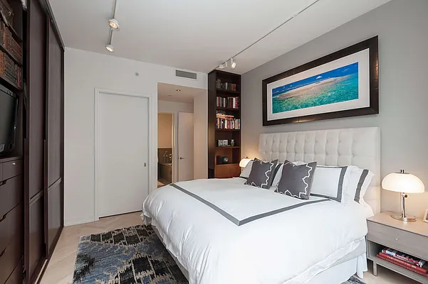 Sold by Compass | media 5