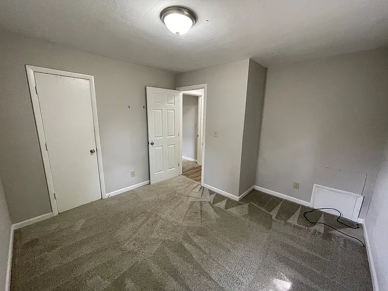327 Lane #B — Photo 12