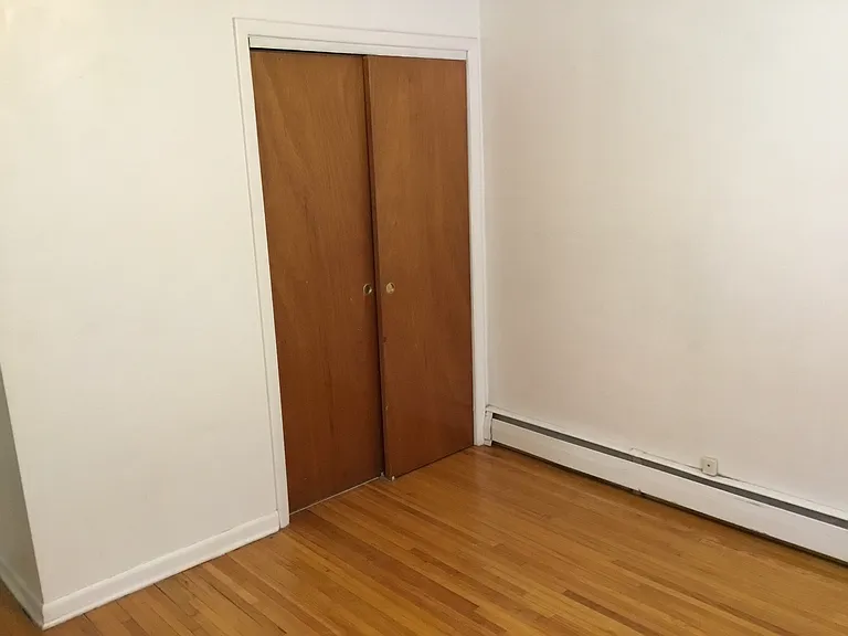 1006 Broadway St — Photo 35