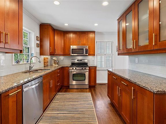 5th image of 361 Lofton Rd NW
