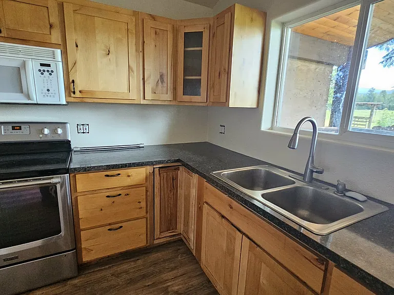 519 Jenkins Rd — Photo 5